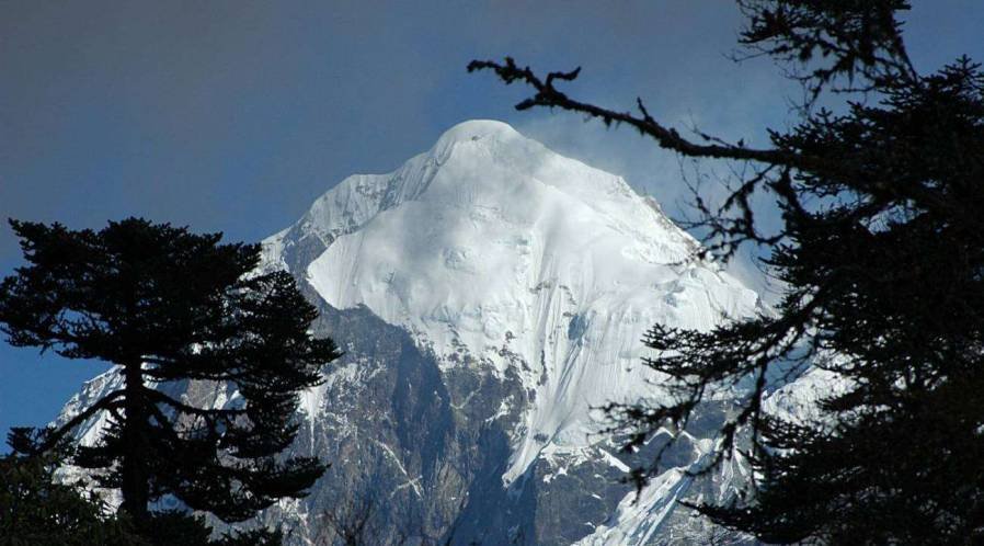 Yuksom : rucksack.co.in